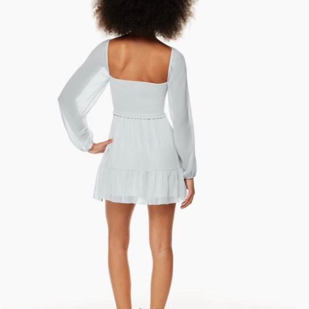 Aritzia Wilfred Tempest dress in Frozen Grey size small. Worn once. Retail 160$